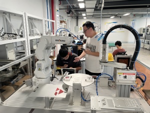 攜手未來科技，啟航智能制造——2024年杭州市企業職工未來工廠職業技能培訓在我校成功舉辦