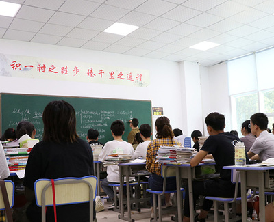 嚴(yán)管促學(xué) 中藝培訓(xùn)合肥藝考文化課的教育管理實(shí)踐